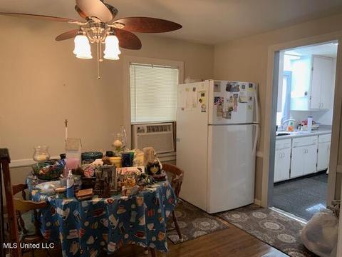 200 E Dinkins St, Canton, MS 39046 photo 11