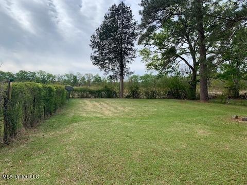 200 E Dinkins St, Canton, MS 39046 photo 7
