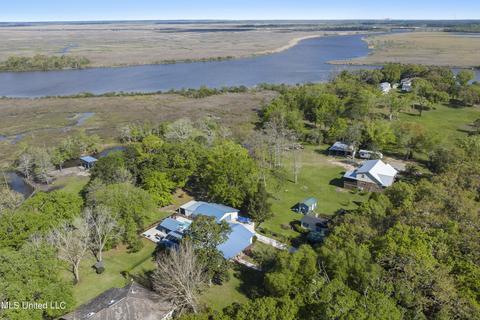 5313 Griffin, Moss Point, MS 39563 photo 4