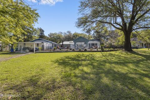 5313 Griffin, Moss Point, MS 39563 photo 2