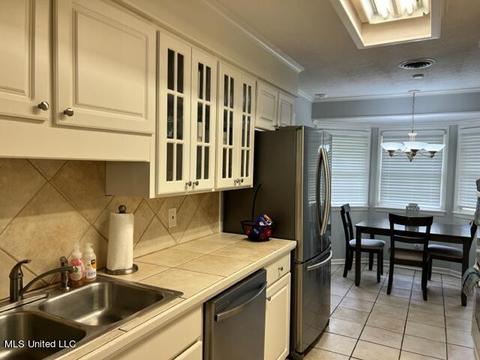 5345 Suffolk Dr, Jackson, MS 39211 photo 9