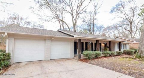 5345 Suffolk Dr, Jackson, MS 39211 photo 2