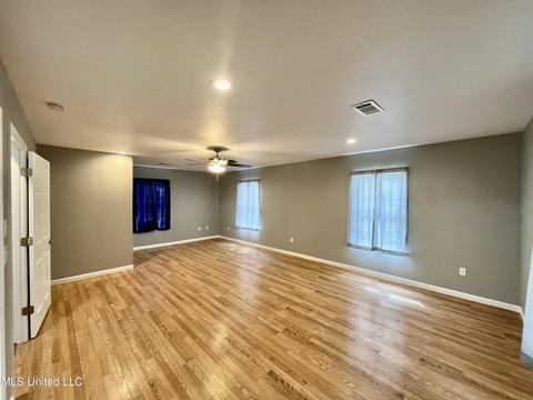 4472 Pierce Rd, D'iberville, MS 39540 photo 7