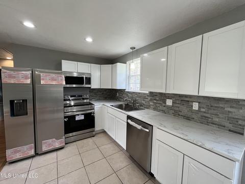 4472 Pierce Rd, D'iberville, MS 39540 photo 14