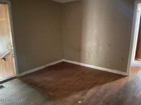 361 Barnes St, Jackson, MS 39206 photo 7