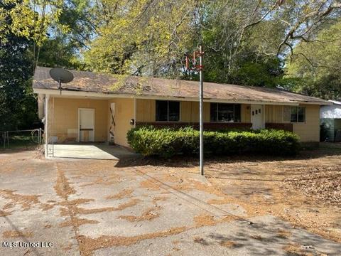 361 Barnes St, Jackson, MS 39206 photo 2