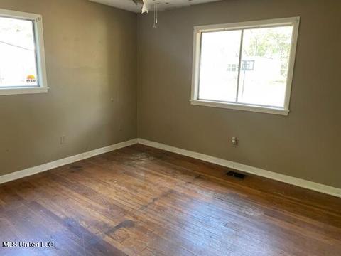 361 Barnes St, Jackson, MS 39206 photo 9