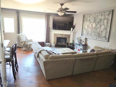 8951 Travis Dr, Olive Branch, MS 38654 photo 34