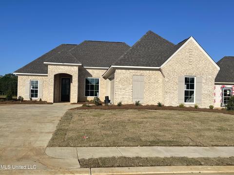 302 Willow Way, Canton, MS 39046