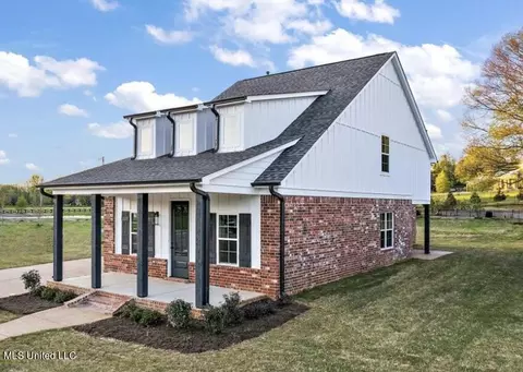 1156 Creekside Ln, Hernando, MS 38632