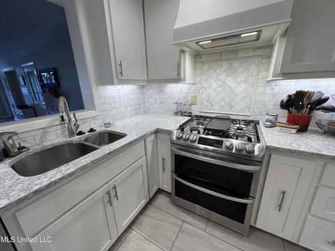 4277 Athens Dr, Jackson, MS 39211 photo 6