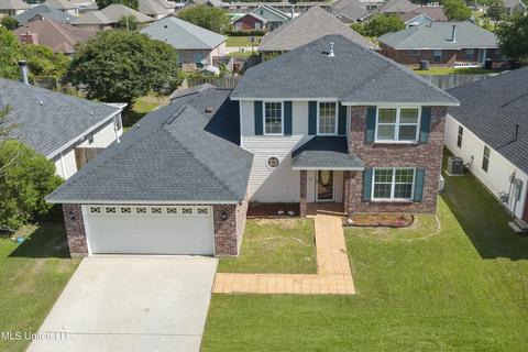 18034 Lake Vista Dr, Gulfport, MS 39503