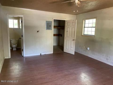 1648 Woodburn St, Jackson, MS 39212 photo 8
