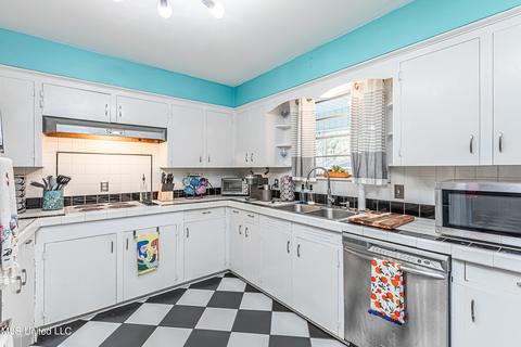 229 Pimlico Pl, Jackson, MS 39211 photo 17