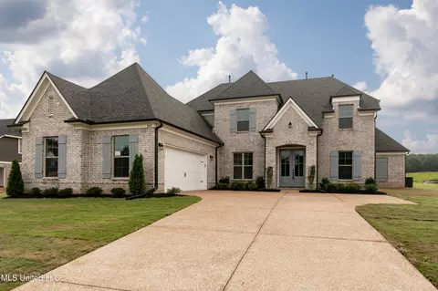 840 Hawkeye St, Olive Branch, MS 38654