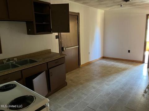3920 Bishop Ave, Jackson, MS 39206 photo 3
