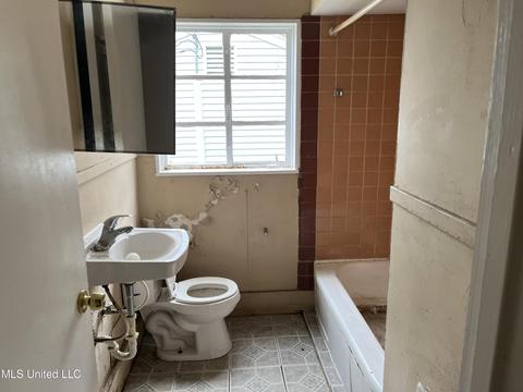 421 Lawrence Rd, Jackson, MS 39206 photo 7