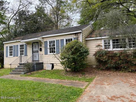 4661 Londonderry Dr, Jackson, MS 39206