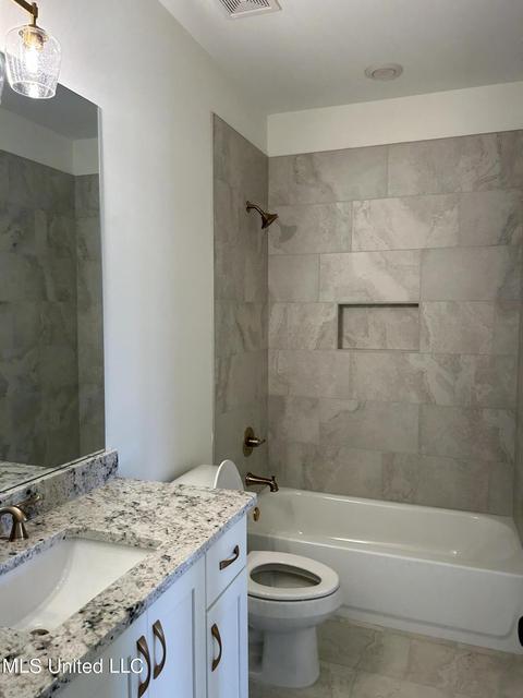 2966 Fossil Hill Dr, Hernando, MS 38632 photo 12