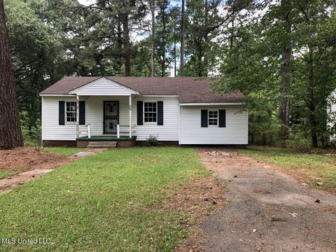 3565 Bowers St, Jackson, MS 39212 photo 1