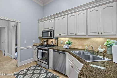 136 Elizabeth Dr, Brandon, MS 39042 photo 22