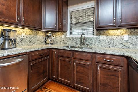 830 Fairway Trl, Hernando, MS 38632 photo 12