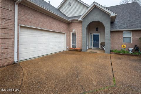 830 Fairway Trl, Hernando, MS 38632 photo 3