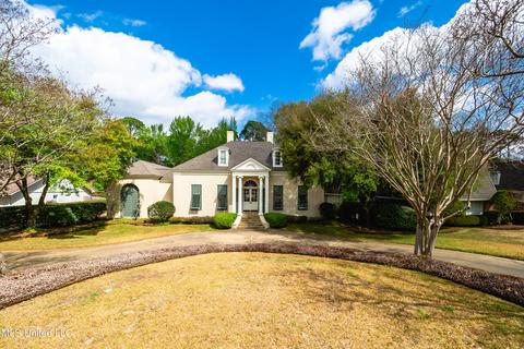 410 St Andrews Dr, Jackson, MS 39211