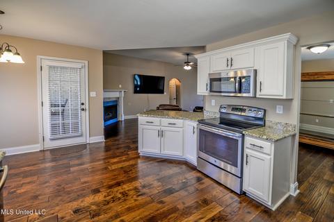 2959 Flora Lee Dr, Nesbit, MS 38651 photo 10
