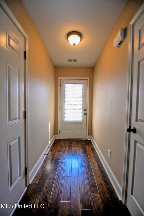 2959 Flora Lee Dr, Nesbit, MS 38651 photo 4