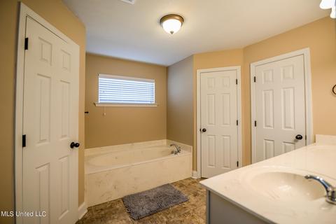 2959 Flora Lee Dr, Nesbit, MS 38651 photo 15