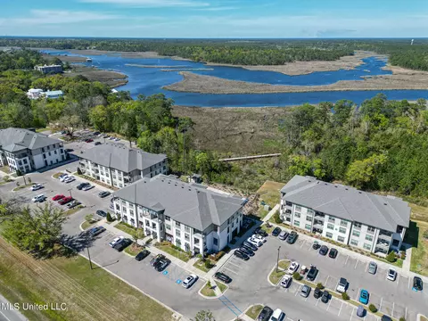 2501 Bienville Blvd #436, Ocean Springs, MS 39564