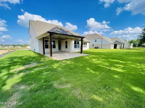 3871 Fieldstream Dr, Olive Branch, MS 38654 photo 3
