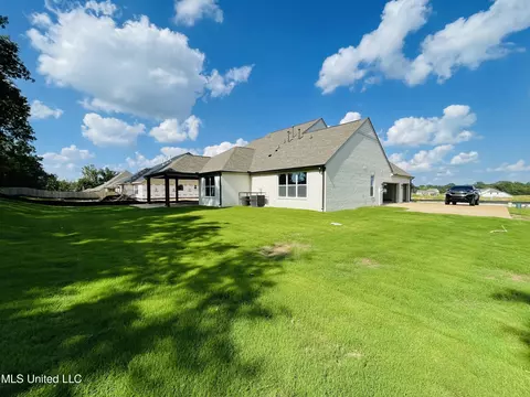 3871 Fieldstream Dr, Olive Branch, MS 38654 photo 5