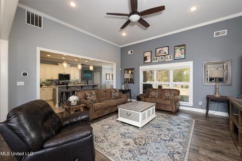 4646 Bakersfield Dr, Nesbit, MS 38651 photo 3