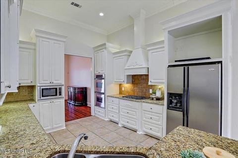 251 Cornerstone Dr, Brandon, MS 39042 photo 8