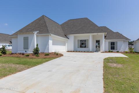 1004 Paddle Ln, Brandon, MS 39047