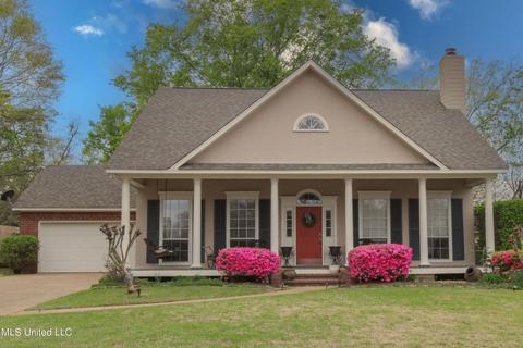 2010 Meadow Oak Dr, Flowood, MS 39232 photo 1