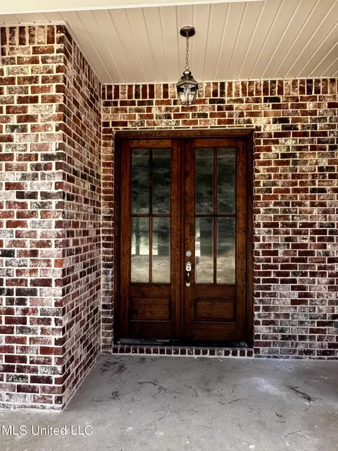 2108 Floral St, Moss Point, MS 39562 photo 2