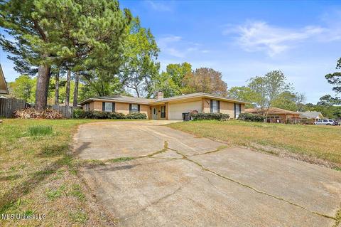 1156 Winnrose St, Jackson, MS 39211 photo 1