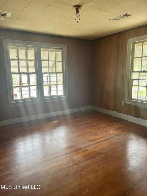 419 Valley St, Jackson, MS 39209 photo 6