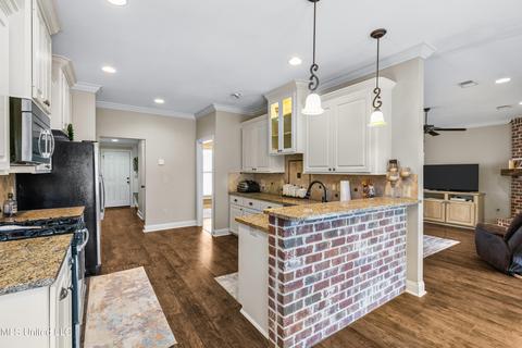 100 Bainbridge Xing Xing, Canton, MS 39046 photo 26