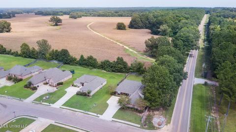 100 Bainbridge Xing Xing, Canton, MS 39046 photo 4