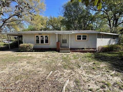 2968 Oak Forest Dr, Jackson, MS 39212 photo 1