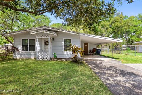 303 Teringo Cir, Ocean Springs, MS 39564