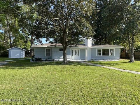 419 E 2nd St, Long Beach, MS 39560 photo 1