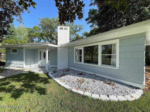 419 E 2nd St, Long Beach, MS 39560 photo 4