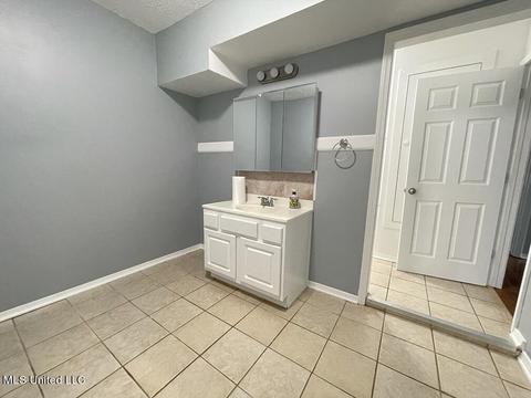 419 E 2nd St, Long Beach, MS 39560 photo 19