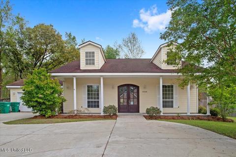 69268 E Diamondhead Dr, Diamondhead, MS 39525 photo 1