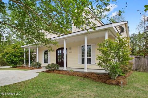 69268 E Diamondhead Dr, Diamondhead, MS 39525 photo 2
